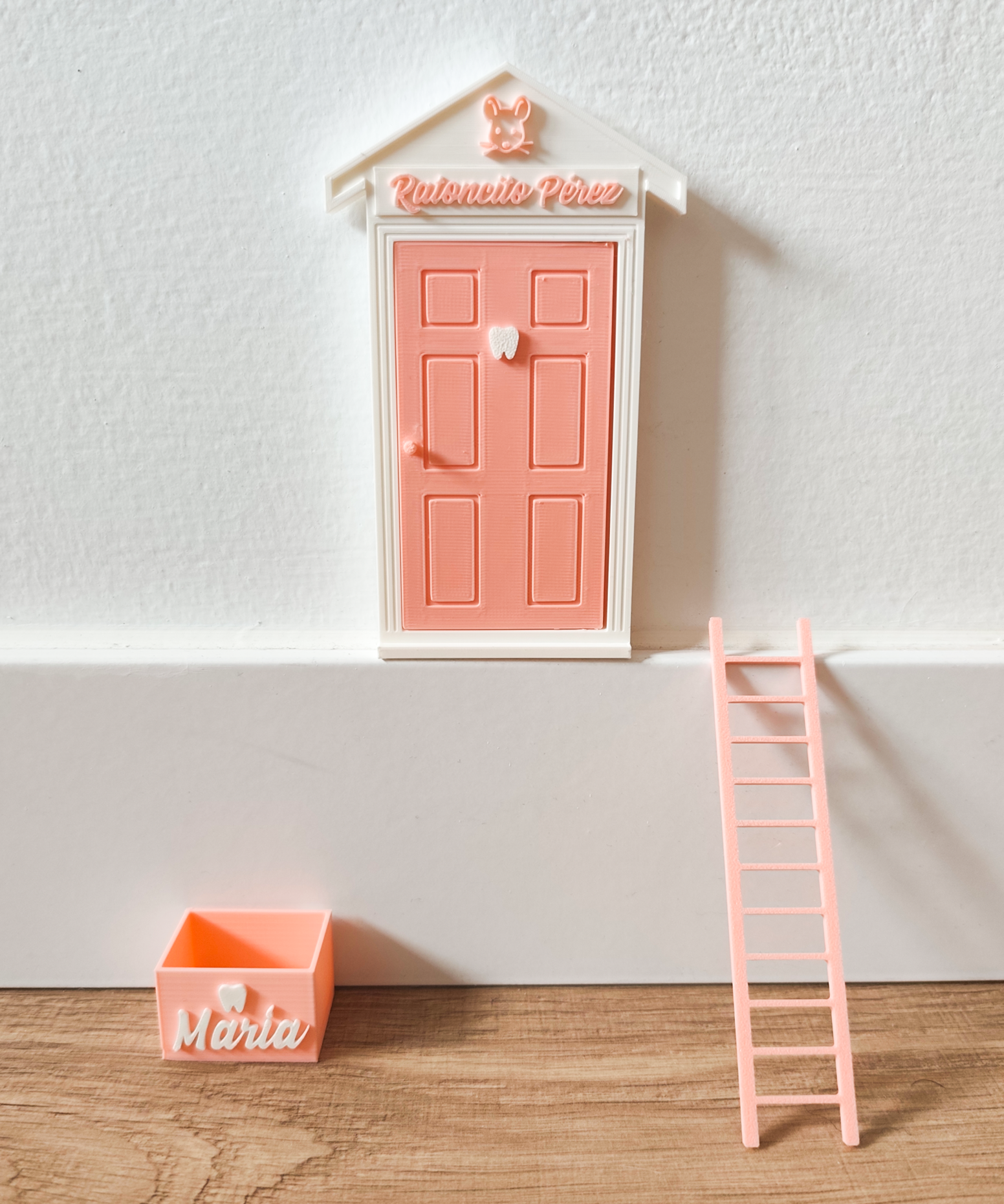 Puerta del Ratón Pérez impresa en 3D, decoración infantil con detalle mágico.