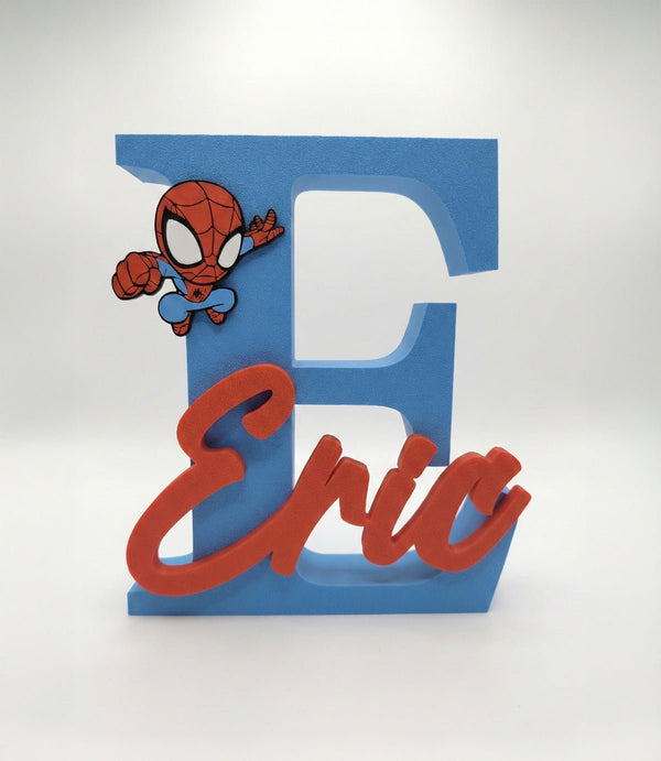 Letra «Eric» con personaje