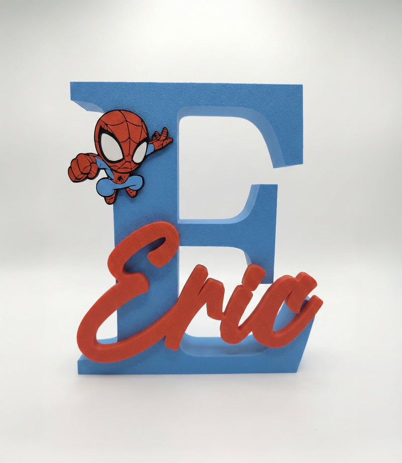 Letra decorativa con nombre y personaje, 20 cm