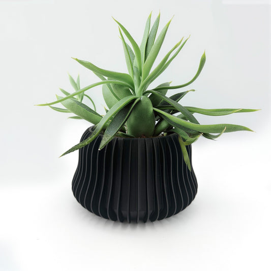Modern Decorative Planter - Altea - Moldea Estudio